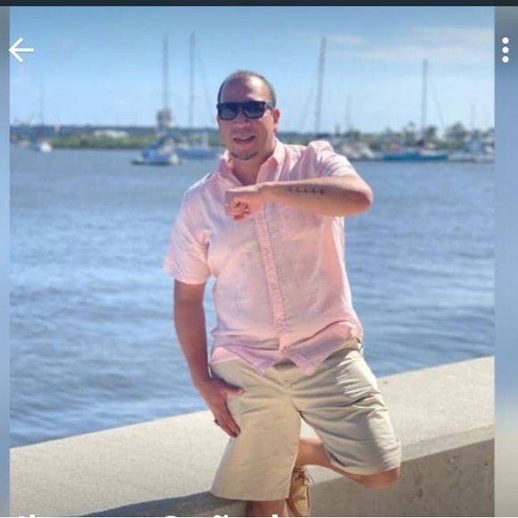 Meet your Posher, Jhonny - Picture 4 of 5